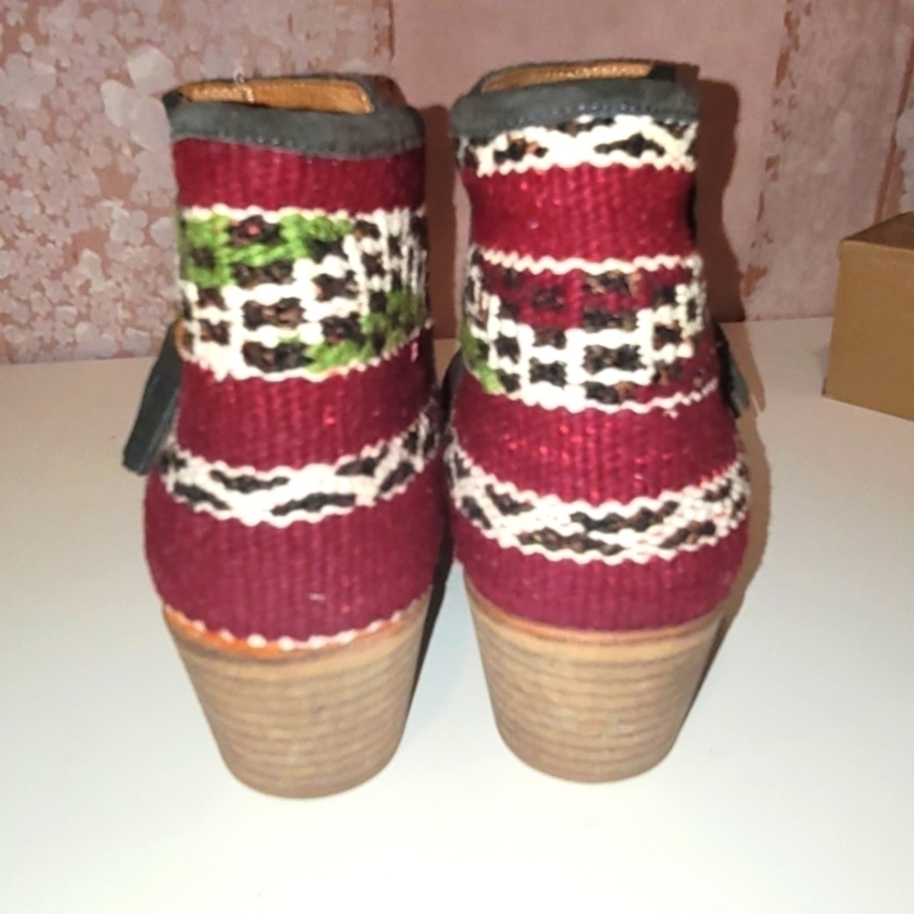 HOWSTY Kilim Moroccan Ankle Boots